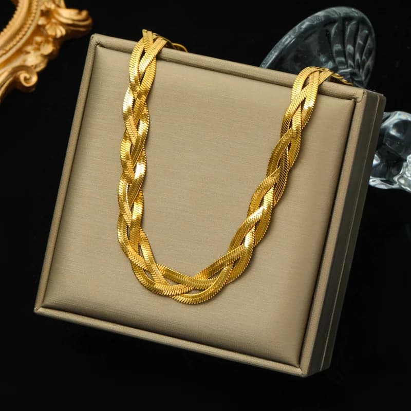 Zlatna debela lančana choker ogrlica