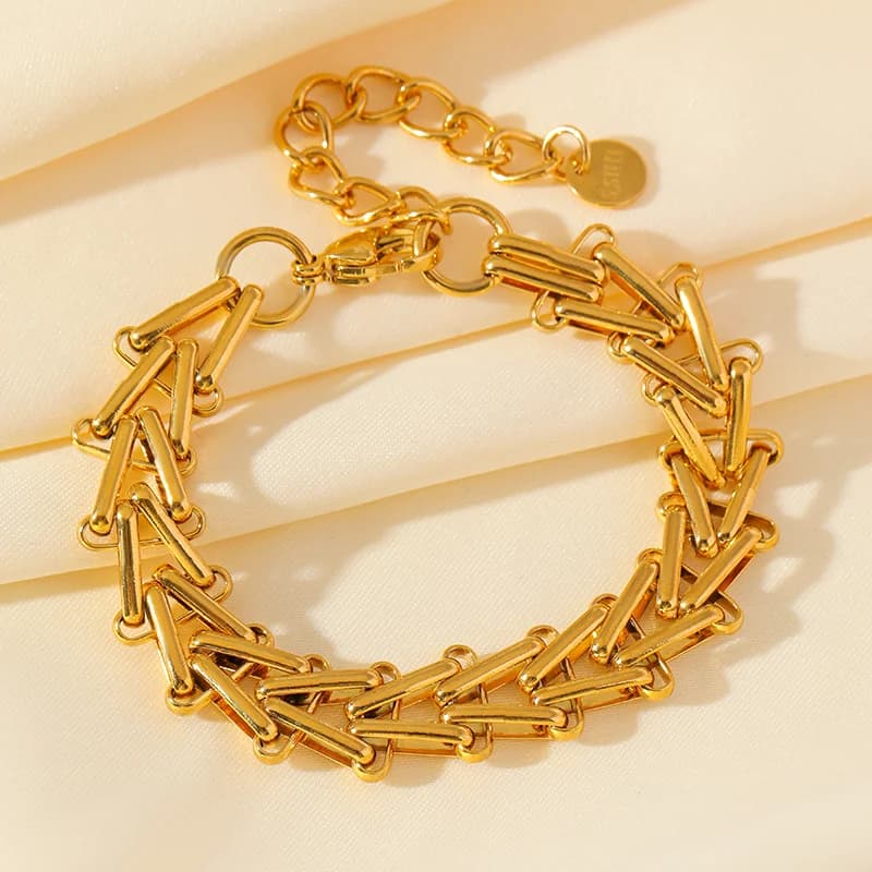 Debeli geometrijski lančani bangle, pozlaćen