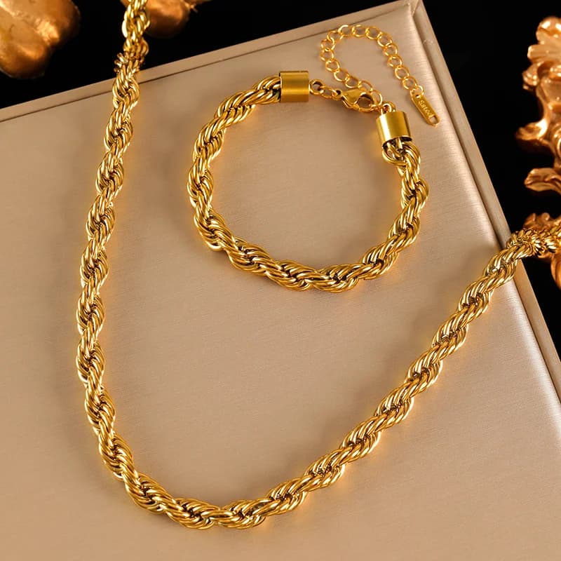 Set ogrlice i naučnice s uvijenim lancem debljine 8 mm